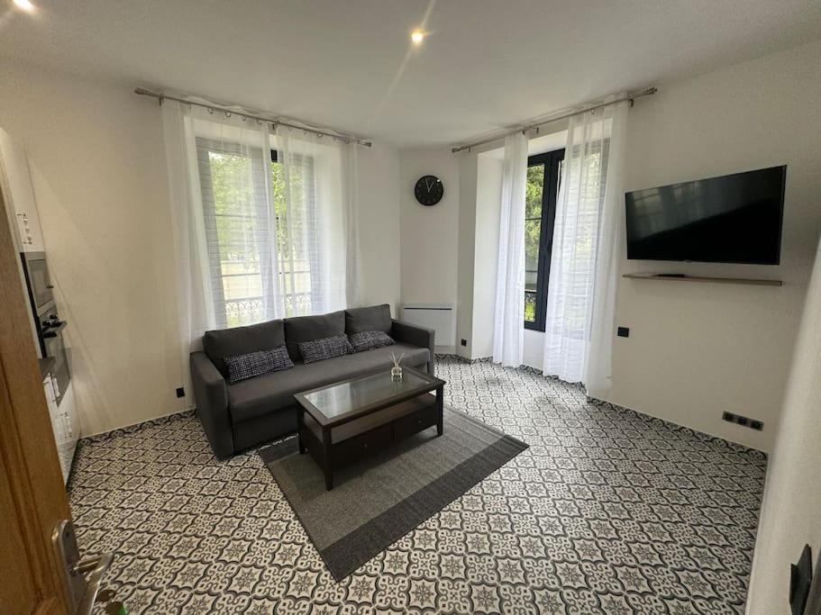 L'Etoile De Seine 77 Appartement 5 Dammarie-les-Lys Exterior photo